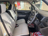 運転者にとっては日々使用することとなる運転席です。運転席が快適だと運転に集中することができますね。