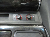 他拠点に展示中のお車も、専用端末でご覧いただけます!お客様のご要望等、何なりと申し付けください!