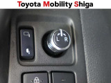ドアの施錠・解錠と連動してドアミラーが開閉します。鍵の閉め忘れの確認にとても便利です♪