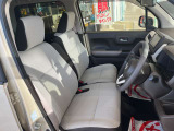 運転者にとっては日々使用することとなる運転席です。運転席が快適だと運転に集中することができますね。