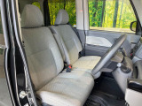 運転席シート廻りは使用感も少なく、良好な状態となっています。丁寧に使われていたことがよくわかりますね。