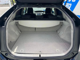 積み下ろしのしやすいデッキにはたっぷりと荷物を積み込んでいただけます。遊びから仕事まで、様々なシーンで頼れます♪
