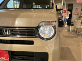 暗闇でも前方をくっきりと照らしてくれるライトです。夜の運転でも安心ですね。