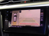 アラウンドビューモニター。バックカメラはもちろん車を上空から見たようなカメラで周囲の様子をモニターできます。