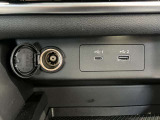 シュガーソケット・タイプC充電口・USB充電口がついているので様々な電子機器の充電に対応できます!充電を気にしなくていいのでロングドライブの際にストレスレス!