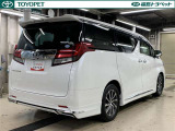 トヨタならではの「3つの安心」をセットにした『トヨタ認定中古車』です。「まるごとクリーニング」 「車両検査証明書」 「ロングラン保証」付き。