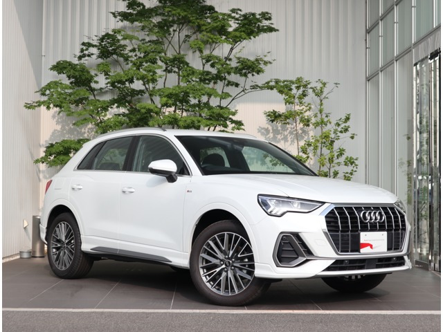 Q3  35 TFSI Sライン