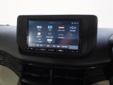 カーナビが装備されています。後退時の安全確認に便利なバックモニター機能がついています。
