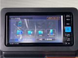 Bluetooth対応、CD/DVD再生機能付き。お好きな音楽を聴きながらのドライブは楽しいですよね〜♪