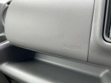 助手席にもエアバッグも装備されております。