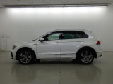 VWは小さな車も、大きな車も、平等です。クラスによって品質や安全性に差を付けない。ボディ剛性と精度、重厚なドアの音はどの車種も共通です!是非一度体感してみて下さい!!
