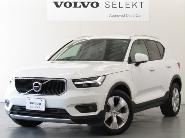 XC40 T4 モメンタム 