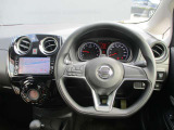ノートの運転席廻りになります。