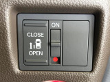 【パワースライドドア】スマートキーや運転席のスイッチでスライドドアの開閉が可能♪電動だから力を入れてドアを開ける必要が無く、小さいお子様でも、重い荷物を持っている時もラクに開け閉めできます♪