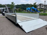 車高の低いお車でも簡単に乗せられる積載車を所有していますのでローダウンしたお車でも引取りに伺います!
