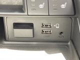 Apple Carplay・Android Auto対応!マツダ コネクト(コマンダーコントロール)でスマートフォンを操作して、通話、音楽を聴いたり、マップで目的地を調べることができます。