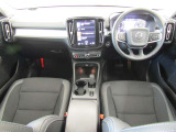 XC40 T4 モメンタム 