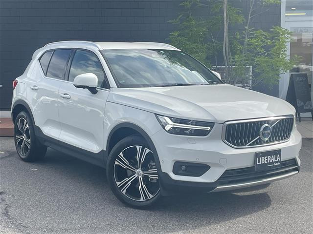 XC40T4 AWD インスクリプション 4WD4WD 本革シート