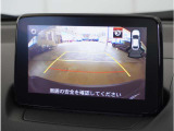 【バックカメラ】駐車が苦手な方でも安心してお乗りいただけます。リバース連動で画面が切り替わるのでとっても便利です。