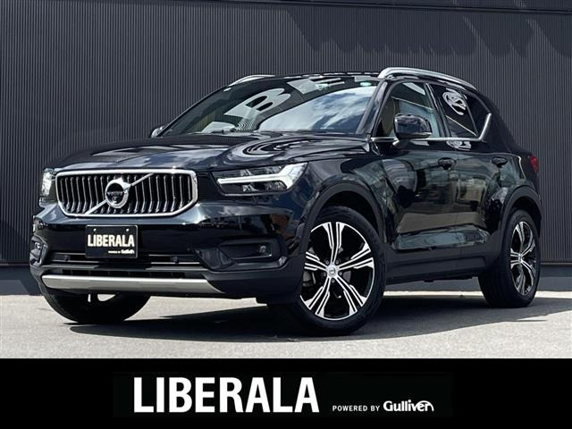 XC40  4WD 本革シート