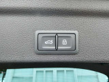 【トランク】オートマチックテールゲート装備(オプション装備)