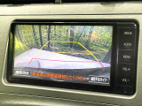 【バックカメラ】駐車時に後方がリアルタイム映像で確認できます。大型商業施設や立体駐車場での駐車時や、夜間のバック時に大活躍!運転スキルに関わらず、今や必須となった装備のひとつです!