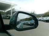 車線変更の注意表示も装備しておりますので安心してドライビングを楽しむことができます!