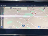 スマートフォン用アプリ[Apple CarPlay][Android Auto]対応の純正ナビ Discover Pro を装備、ラジオのほか、USB、Bluetoothハンズフリー通話にも対応。