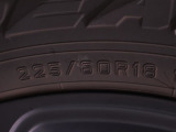 225/60R18   タイヤサイズです。 タイヤのご相談も石川トヨペットカローラにお任せください