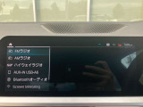 BMW Card (Visa)とBMW Diners Cardの2種類をご用意しております。充実のポイントプログラムや多様なサービスの他にカード契約期間中はBMWエマージェンシー・サービスが24時間365日ご利用いただけます。
