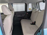 ゆとりのある広々とした車内空間は、ドライブを始め買い物やレジャーなど、幅広く活躍します。一人でもみんなとでもお出かけを楽しみましょう!