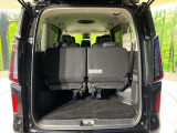 普段のお買い物や通勤、送迎等に十分な荷室スペースを確保しております。セカンドシートを倒すと、大きな荷物の積載も可能です♪