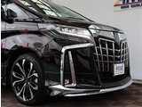 【車屋】として、長く車業界に従事した経験豊富なスタッフが在籍しております。