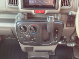 NV100クリッパー DX ハイルーフ 5AGS車 4WD 