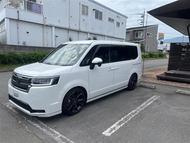 ステップワゴン 2.0 e:HEV スパーダ 