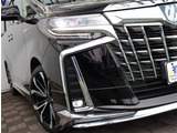 入庫時・販売時・納車前に、弊社基準の68項目に及ぶ点検整備を実施しております。