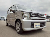 実際に運転席に座り、装備に触れたりエンジンをかけてみて頂くことも可能です!その際はスタッフまでお気軽にお声がけください!