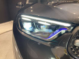 LEDインテリジェントライチシステム搭載!複数の照射モードおよび機能を備え、走行状況に適した照射を行います。