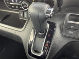 気になる車はすぐにお問い合わせください!画面右側の0066から始まる無料ダイヤルからお問い合わせ下さい!専門スタッフがお車のご質問にお答えいたします!