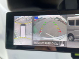 アラウンドビューモニターは4方のカメラで真上から車を見たようにモニターで確認ができる日産の自慢の装備です。是非実際の車で体感してみてください。
