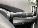 【オートライト】周りの明るさに応じて自動でヘッドライトの点灯・消灯ができる機能です!ライトの付け忘れ・消し忘れなどが無くなり、雨の日や夕方の走行も安心!トンネル通過時も便利ですね♪