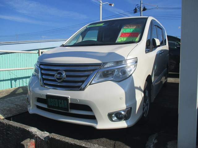 セレナ2.0 ハイウェイスター アドバンスドセーフティパッケージ 4WD