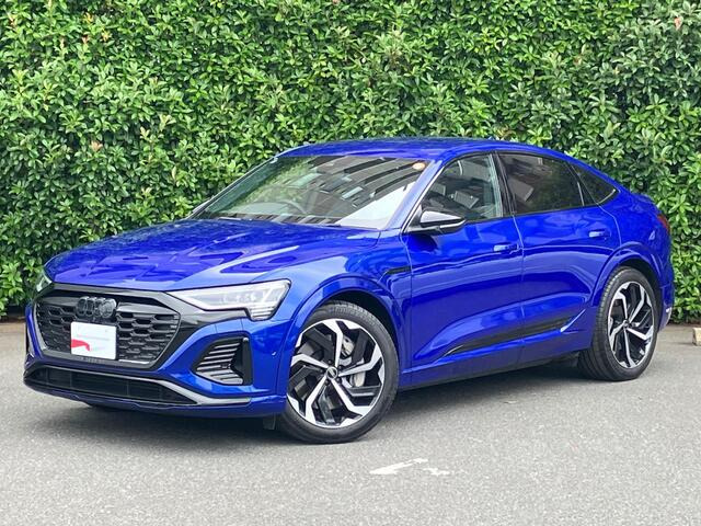Q8スポーツバック e-tron55 クワトロ Sライン 4WD