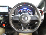 運転が楽しくなる明るく開放的な運転席まわりです。