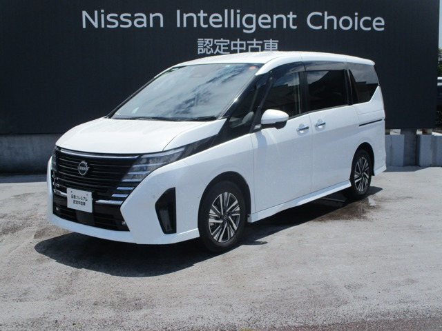 セレナ 1.4 e-POWER ハイウェイスター V 