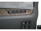 運転の操作性、快適性、など全ては、シートポジションから始まります。シートメモリーは、重要な機能です。