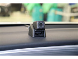 車内撮影用ドラレコも搭載。万が一の場合、自分が安全確認をきちんとしていたことや、例えばスマホなどを操作せず法令順守していたこと等が記録できます。したがって、自分の無実を証明するのに大いに役立ちます。