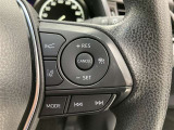 前方の車との車間を設定し、スピードを上げたり緩めたりを自動で行ってくれる追尾式の「レーダークルーズ」。上級装備の一つです!