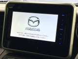 【純正ナビ】人気の純正ナビを装備しております。ナビの使いやすさはもちろん、オーディオ機能も充実!キャンプや旅行はもちろん、通勤や買い物など普段のドライブも楽しくなるはず♪