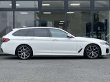 BMWを熟知したメカニックによる、360度の納車前点検。ドイツ本国と同様の教育・訓練を受けたメカニックが徹底的に点検、整備した後にお客様にお引渡しします。